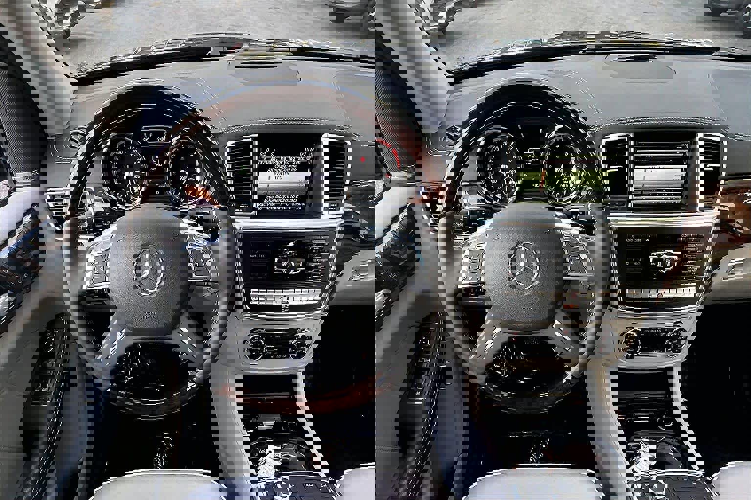 Used 2014 Mercedes-Benz GL 350 BlueTEC 4MATIC image 6