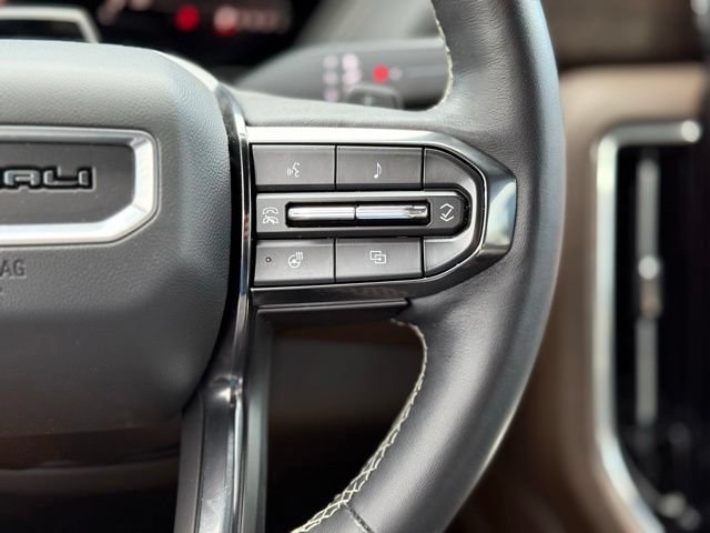 Used 2025 GMC Yukon Denali Ultimate AWD/4WD image 36