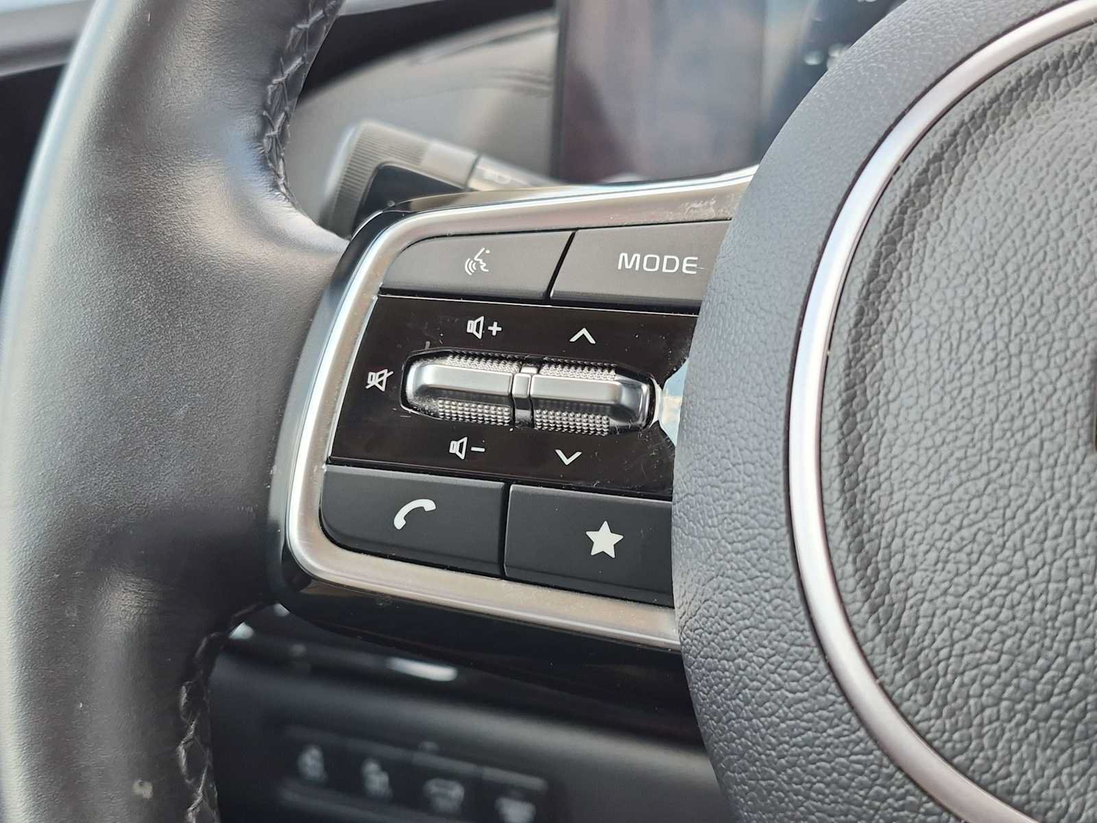 Used 2024 Kia Carnival SX FWD image 22