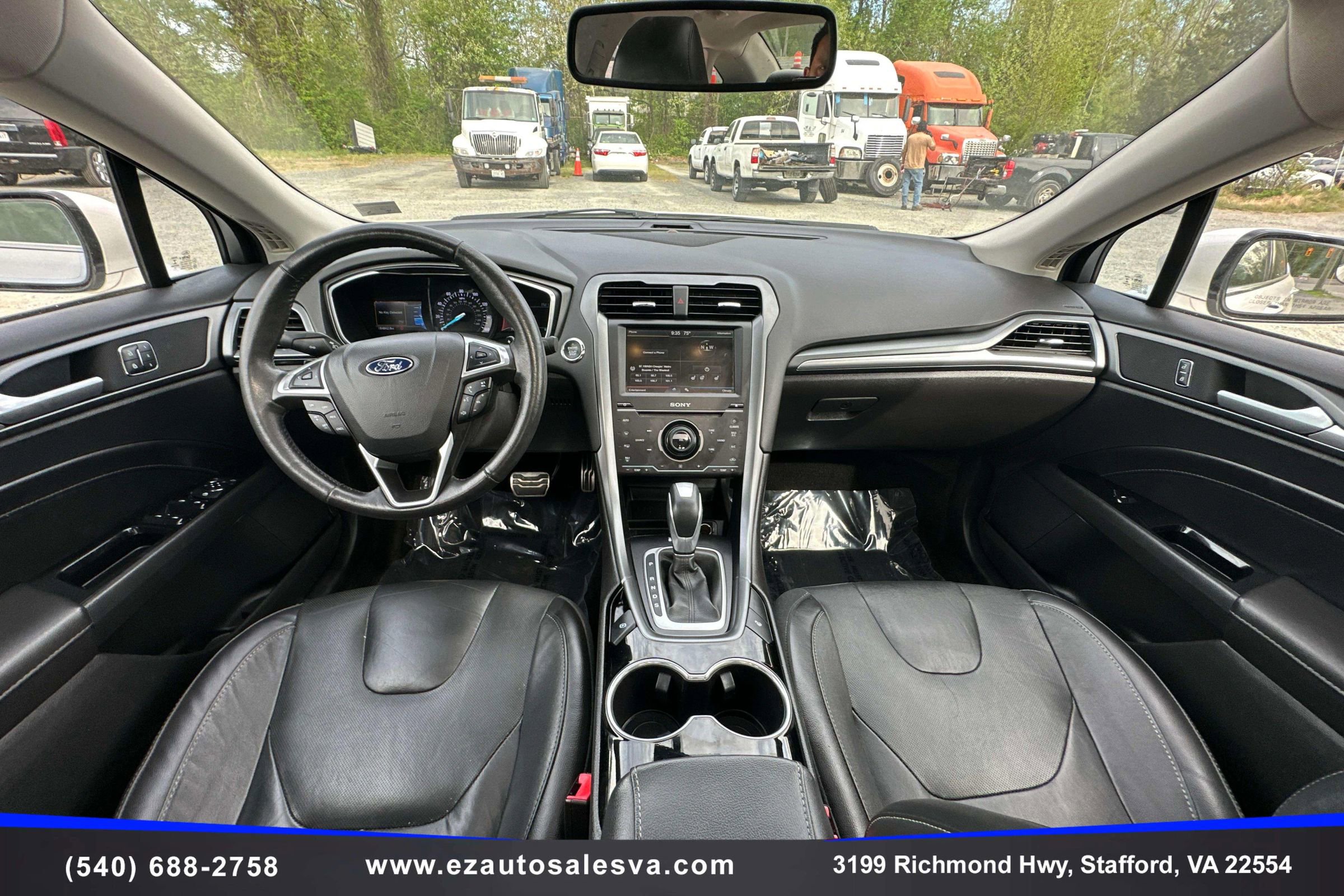 Used 2015 Ford Fusion Titanium FWD image 19