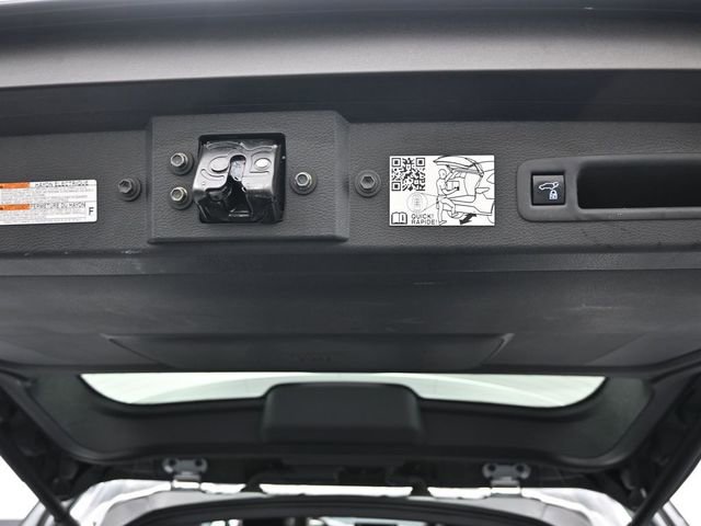 Certified 2023 Toyota Sienna Platinum image 35