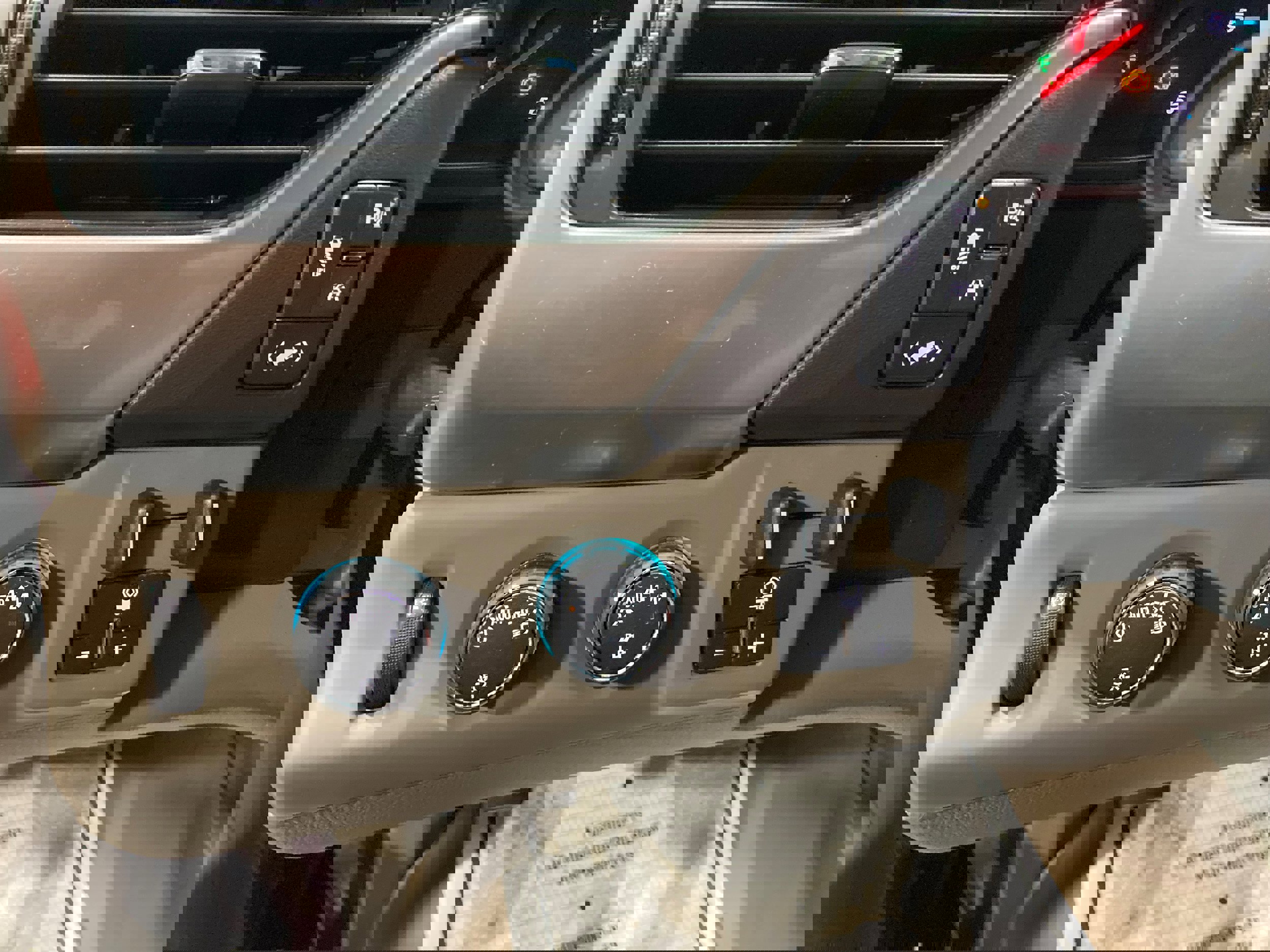 Used 2017 Chevrolet Tahoe LT image 26