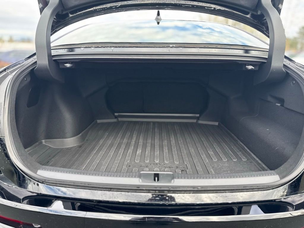 Certified 2023 Toyota Crown XLE image 11