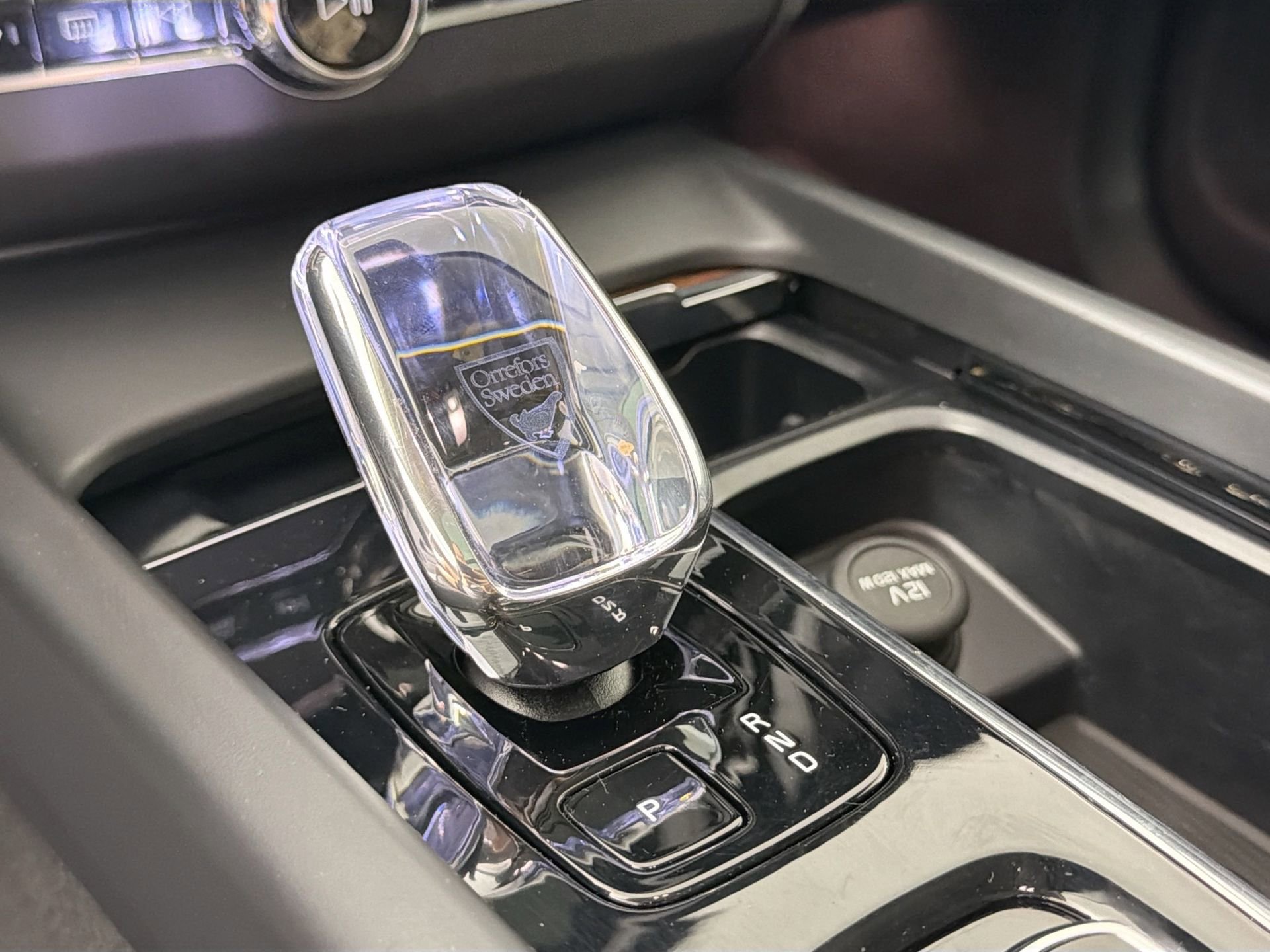 Certified 2023 Volvo XC60 B5 Ultimate w/ Protection Package FWD image 17