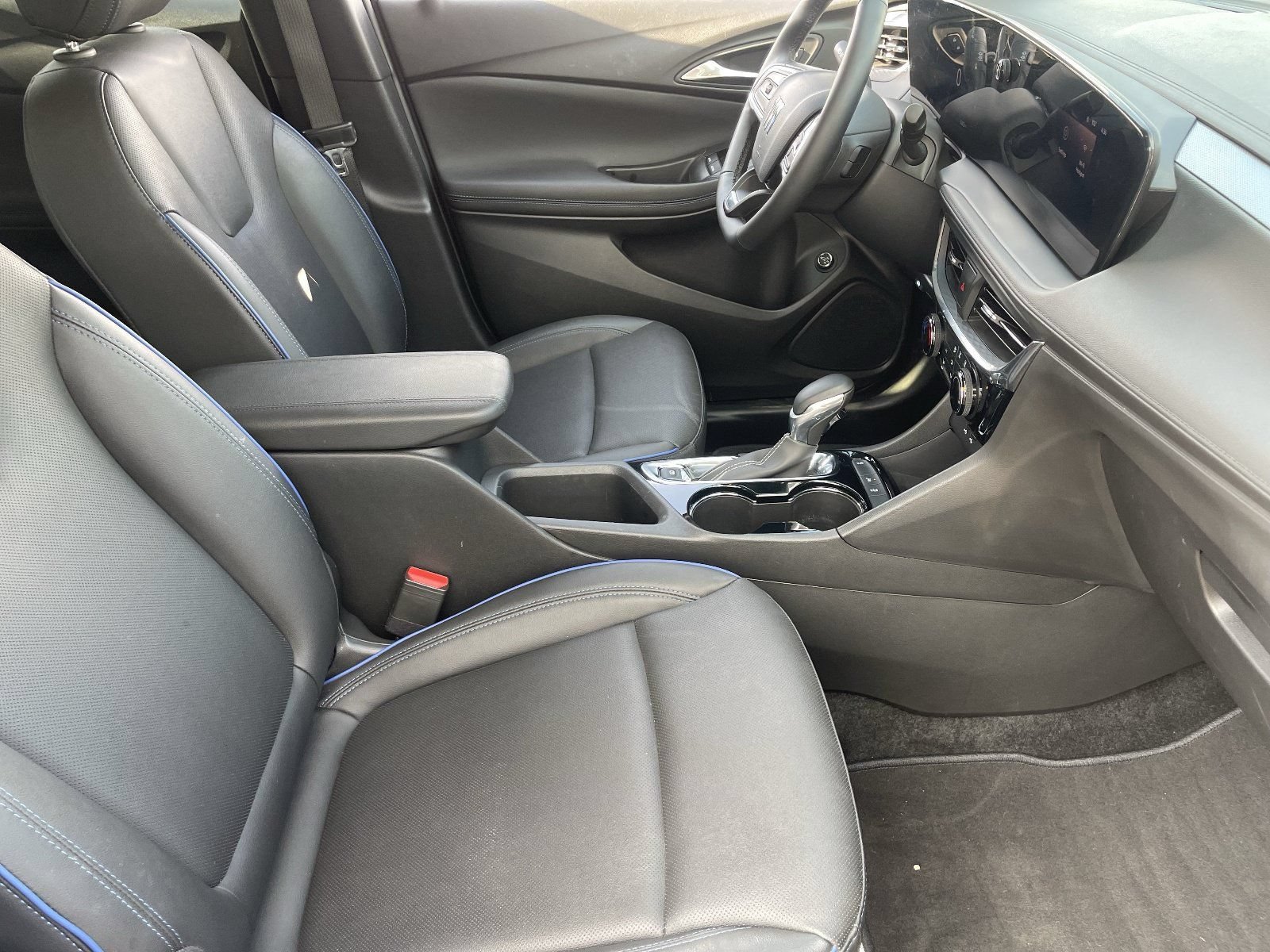Certified 2026 Buick Encore GX Sport Touring w/ Comfort Package FWD image 12