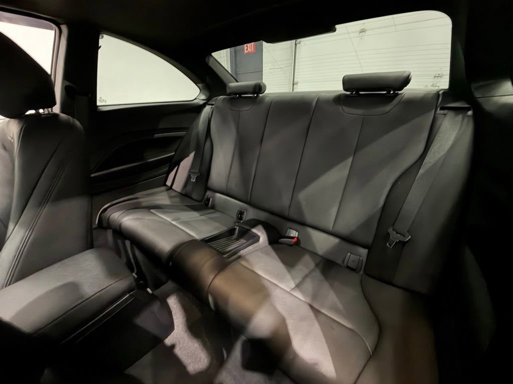 Used 2016 BMW M235i Coupe image 35
