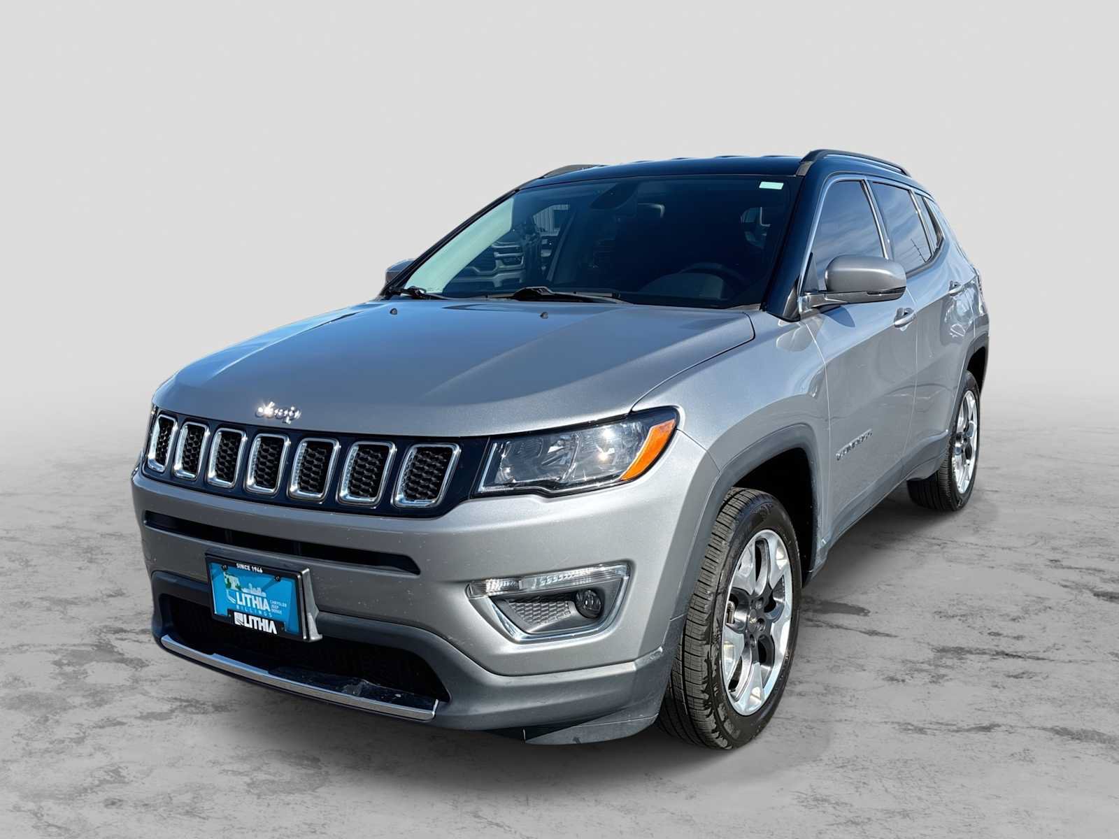 Used 2018 Jeep Compass Limited w/ Navigation Group