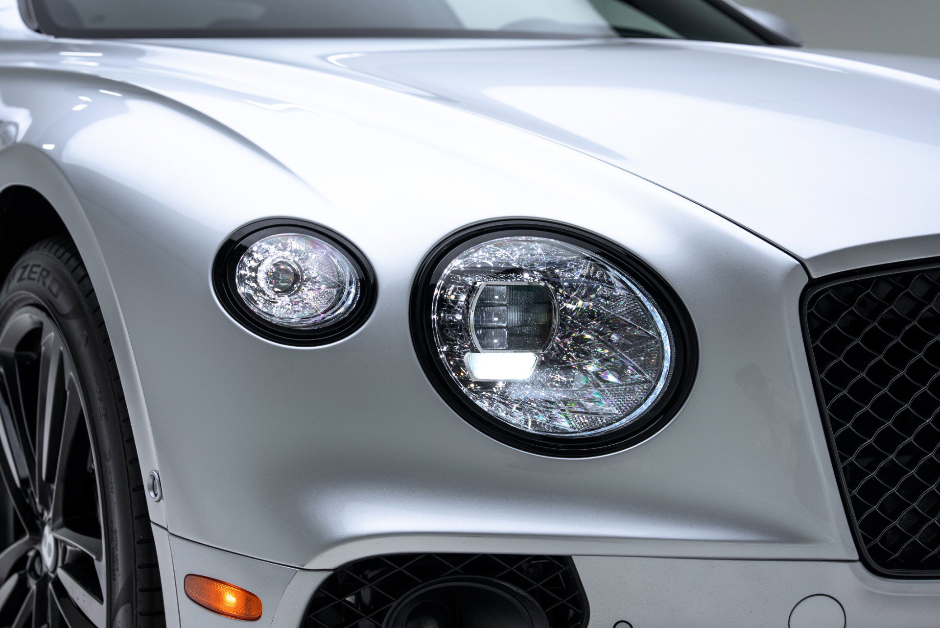 Used 2023 Bentley Continental GT Mulliner AWD/4WD image 9