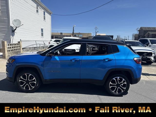Used 2022 Jeep Compass Limited image 10