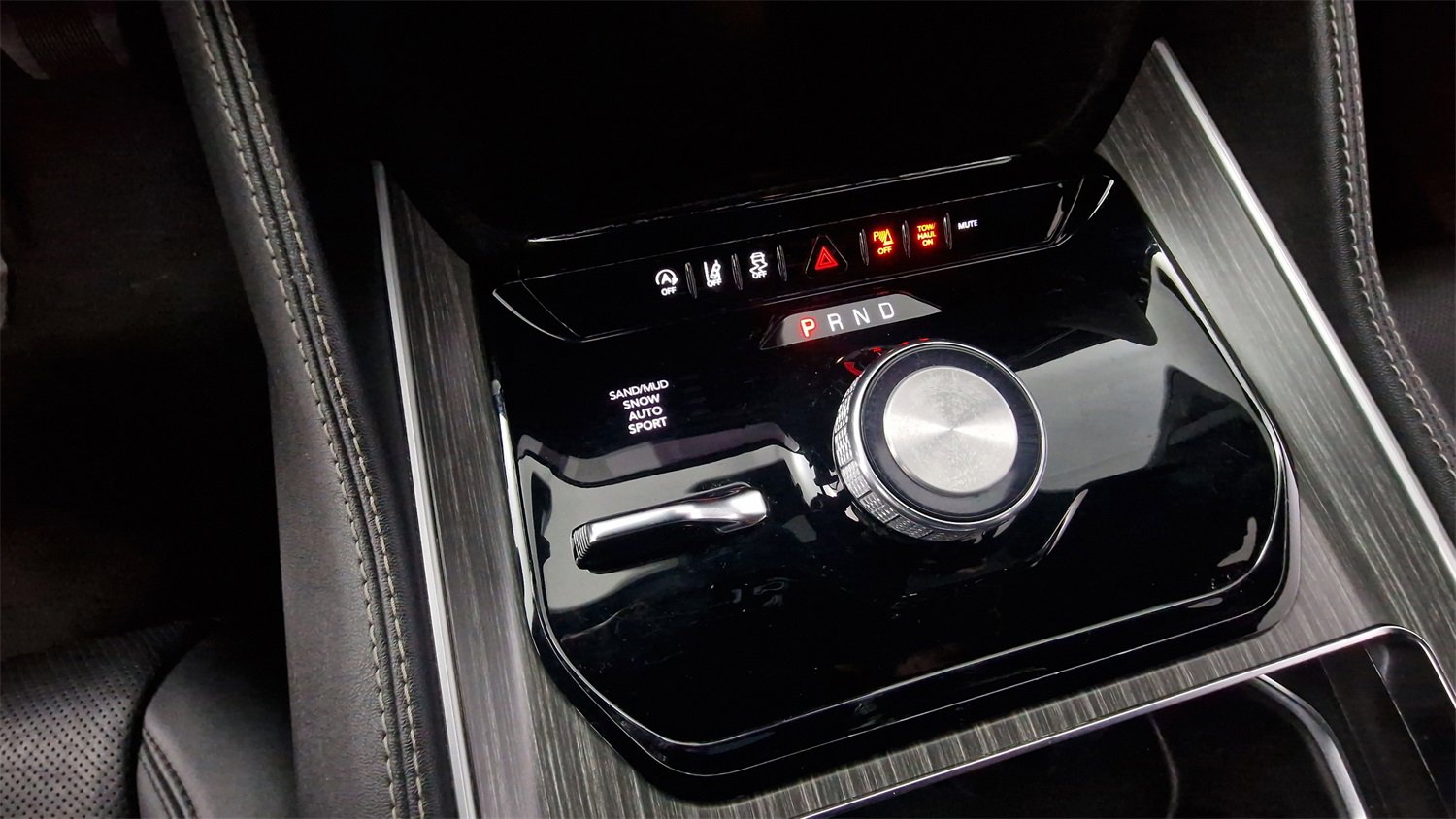 Used 2024 Jeep Wagoneer Series II image 23