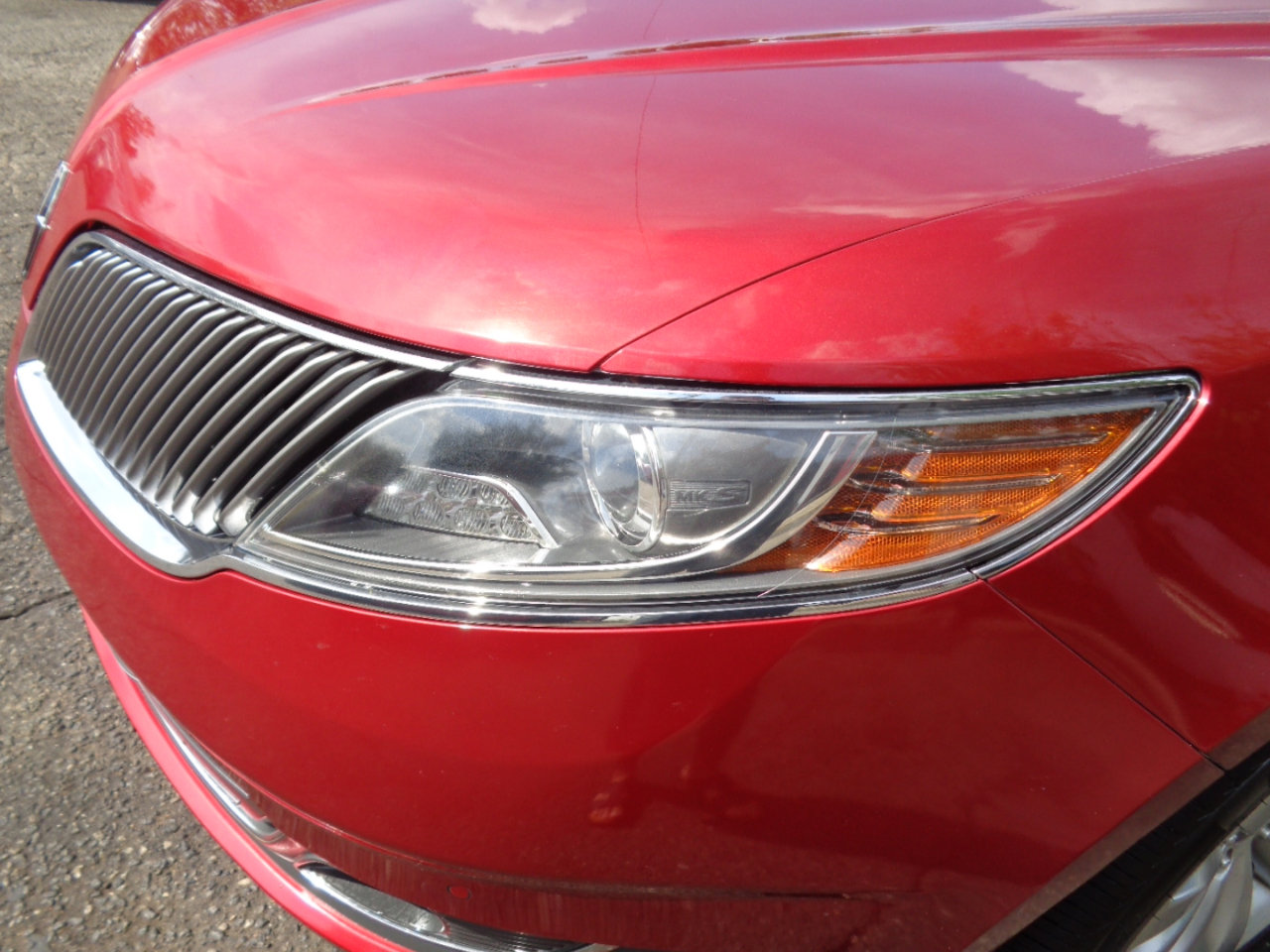Used 2014 Lincoln MKS Sedan image 10