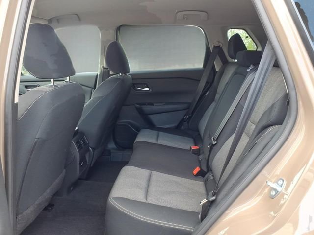 Certified 2025 Nissan Rogue SV AWD/4WD image 5