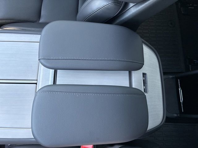 New 2025 Lincoln Navigator L Reserve w/ Jet Appearance Package image 16