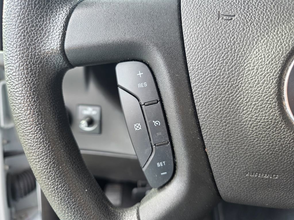 Used 2024 Chevrolet Express 2500 Work Van w/ Driver Convenience Package image 18