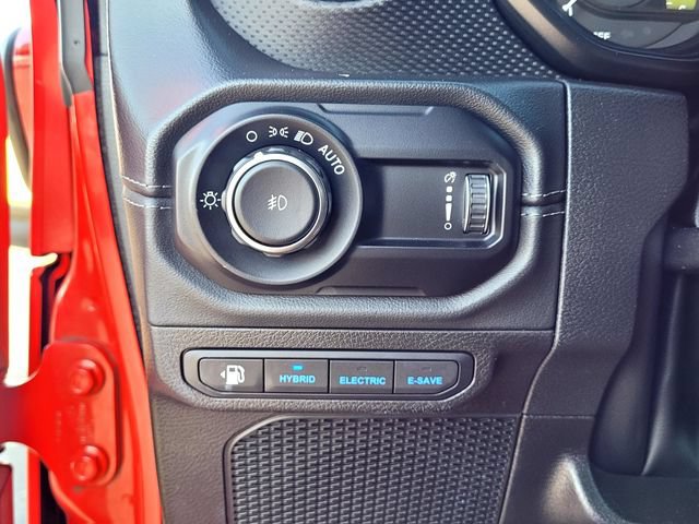 Used 2024 Jeep Wrangler Unlimited Rubicon 4xe AWD/4WD image 15