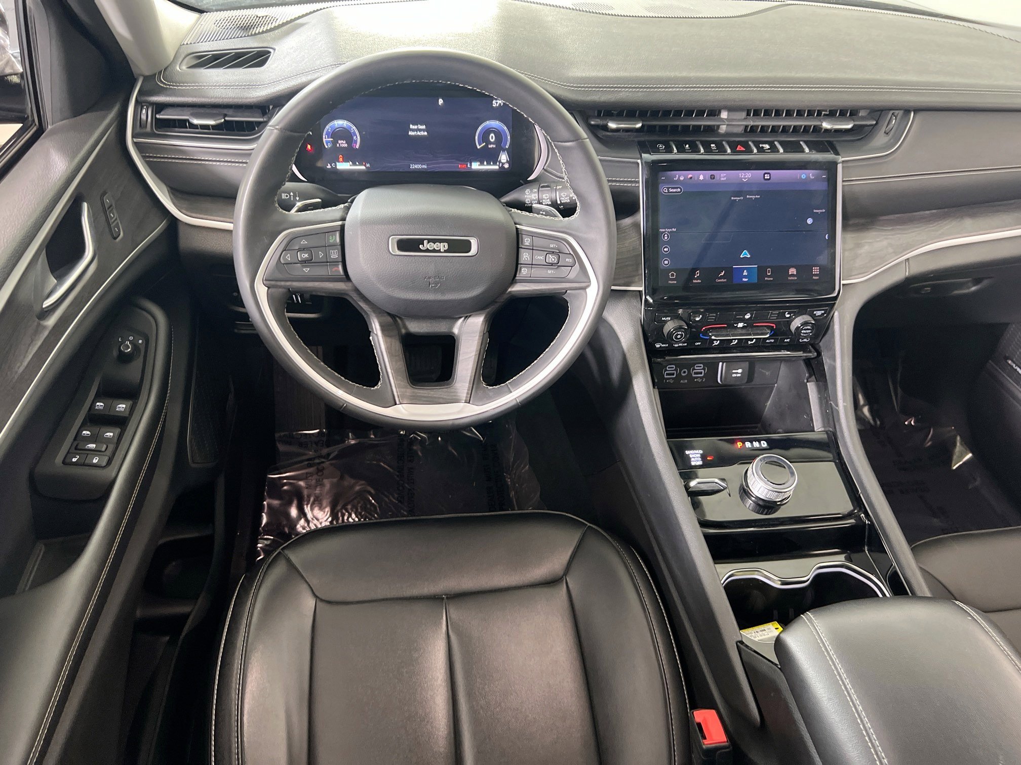 Used 2023 Jeep Grand Cherokee L Limited image 23