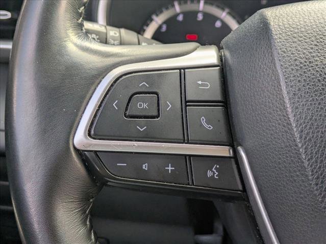 Used 2022 Toyota Highlander XSE image 11