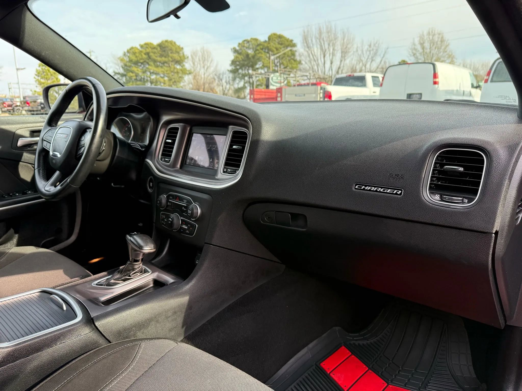 Used 2022 Dodge Charger SXT image 34