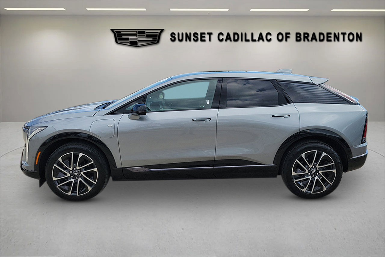 Certified 2025 Cadillac Optiq Sport 2 w/ LPO, Floor Liner Package image 7