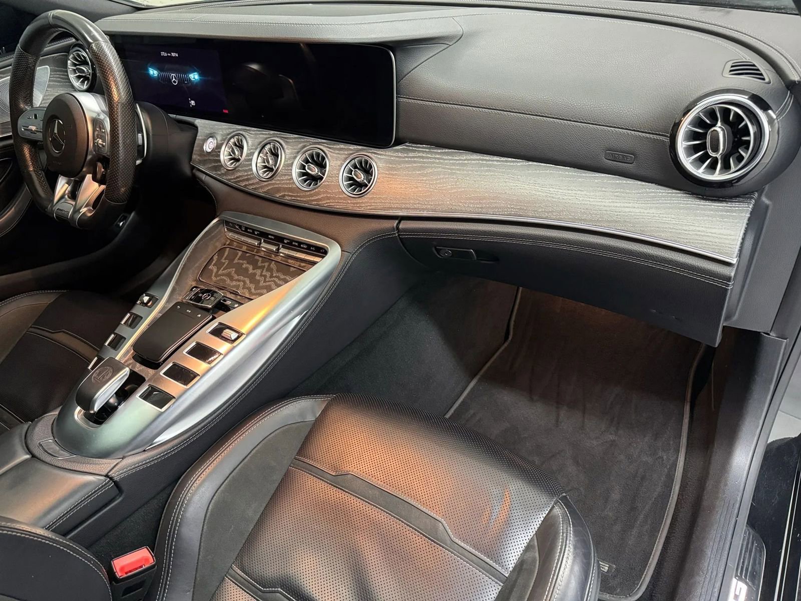 Used 2021 Mercedes-Benz AMG GT 43 image 33