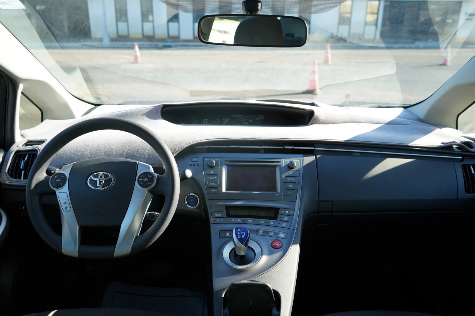 Used 2014 Toyota Prius Two FWD image 16