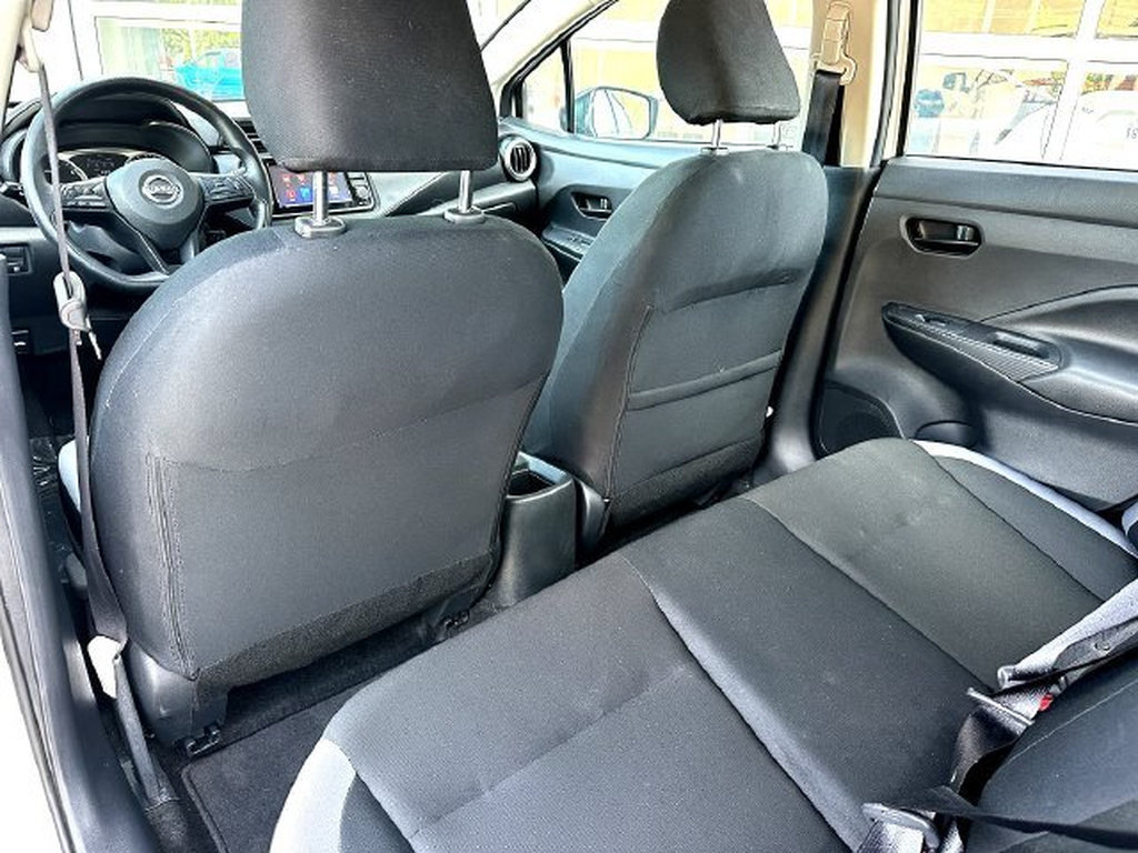 Used 2025 Nissan Versa S FWD image 18