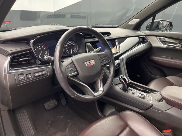 Used 2022 Cadillac XT6 Premium Luxury w/ Technology Package image 8