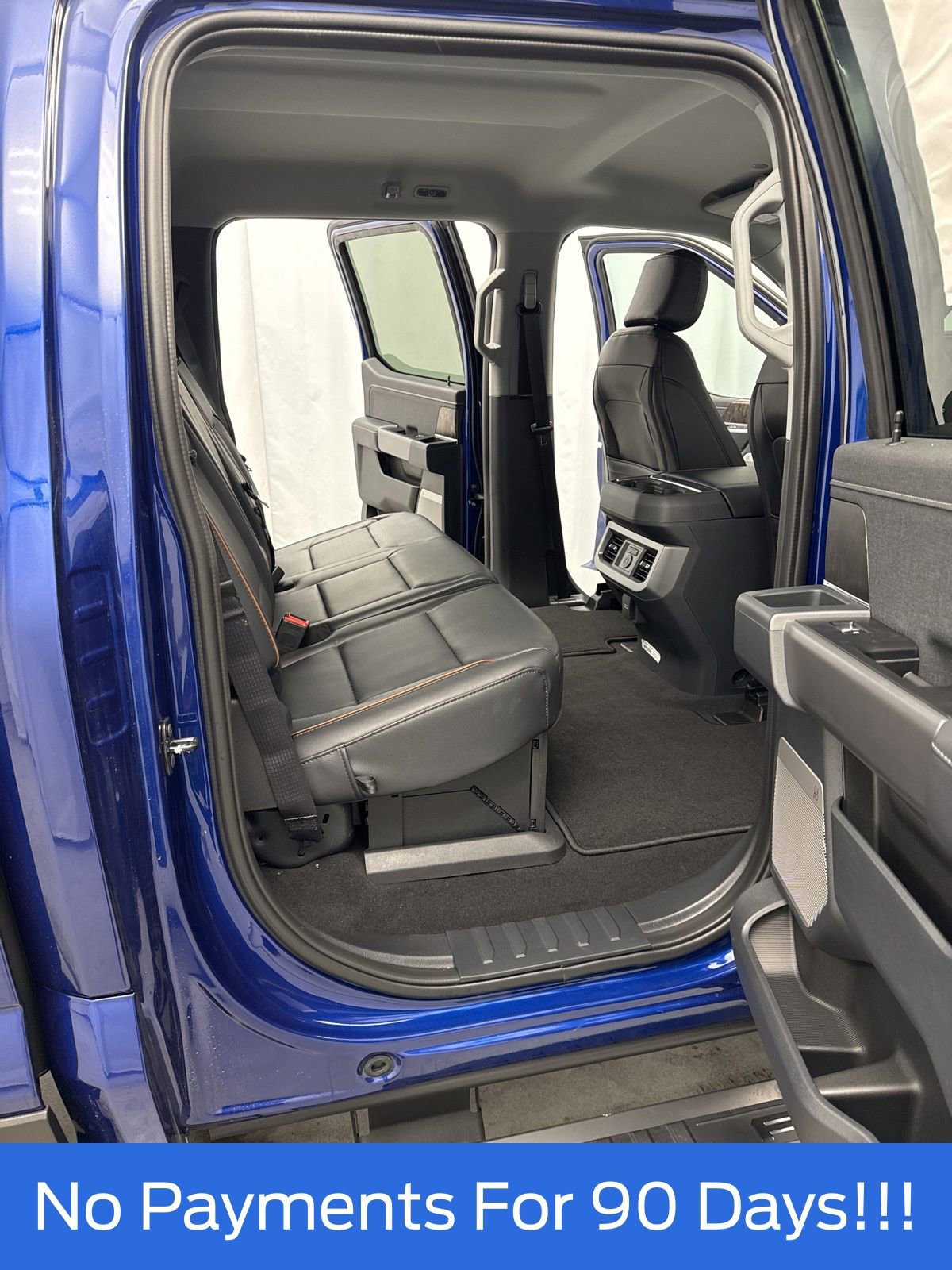 New 2026 Ford F250 Lariat w/ Black Appearance Package image 35