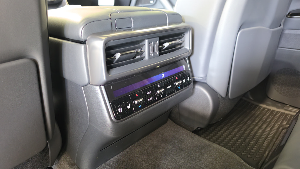 New 2026 Lexus LX 600 4WD w/ Accessory Package (2T) image 20