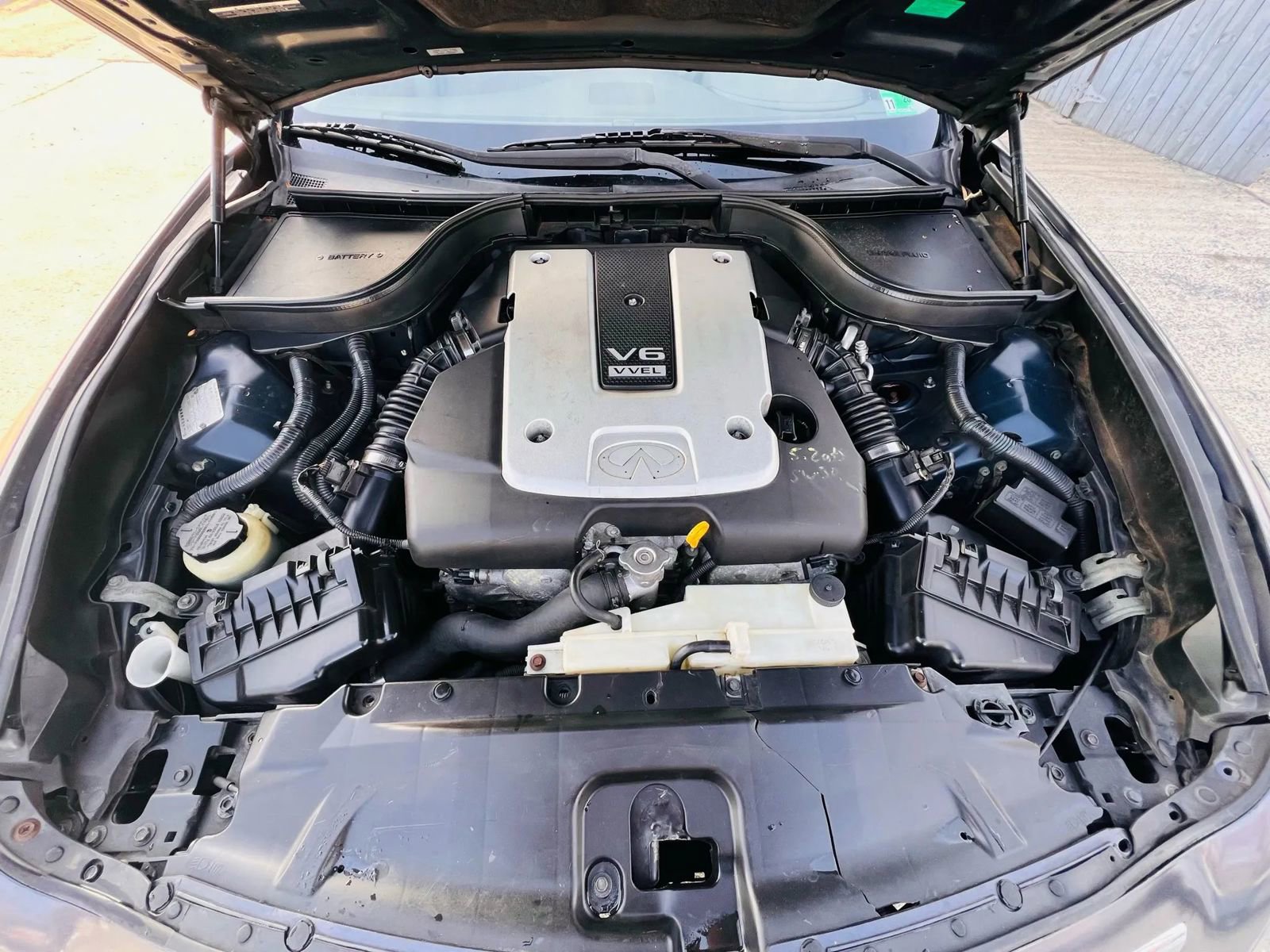 Used 2010 INFINITI G37 Journey w/ Premium Pkg image 40