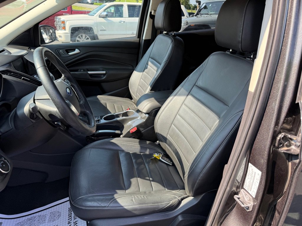 Used 2015 Ford Escape Titanium image 39