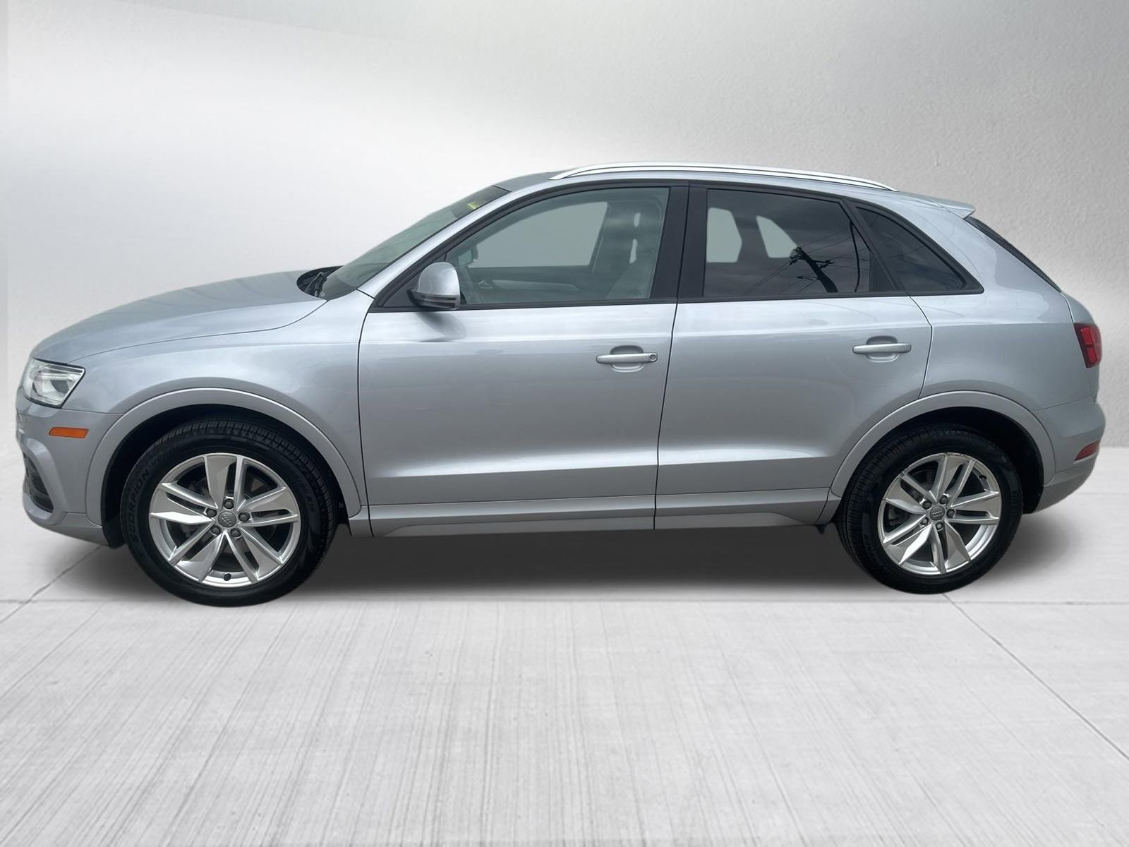 Used 2017 Audi Q3 2.0T Premium image 4