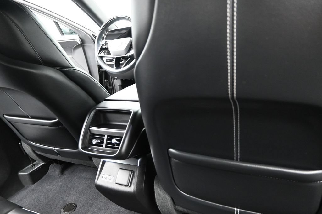 Certified 2024 Cadillac Lyriq Sport w/ LPO, Floor Liner Package AWD/4WD image 21
