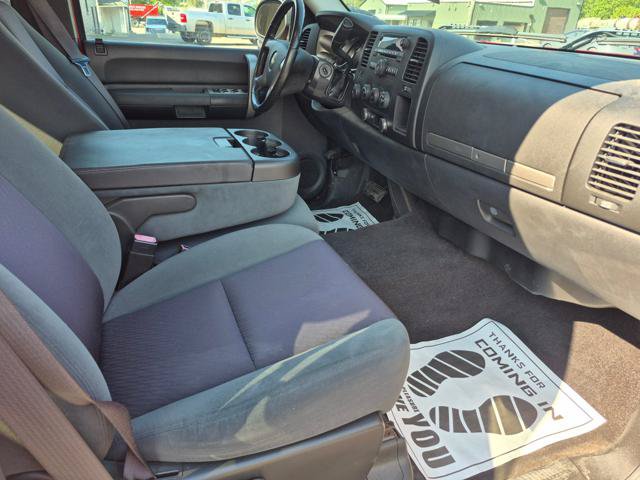Used 2009 Chevrolet Silverado 1500 LT w/ All Star Package AWD/4WD image 3