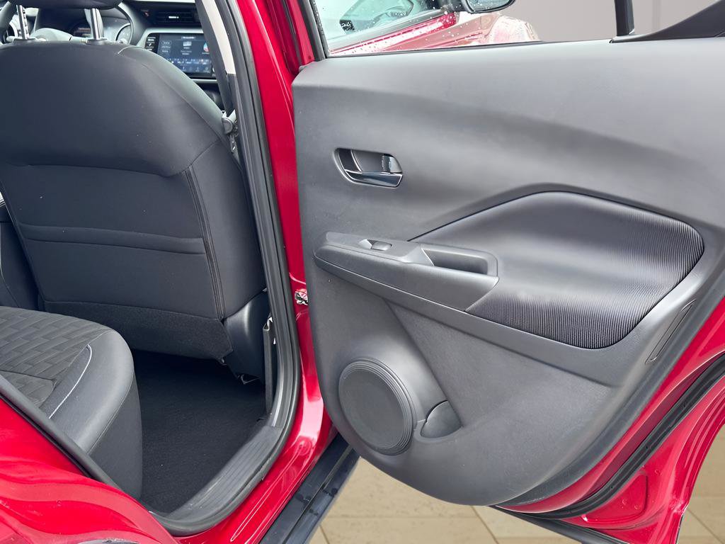 Used 2021 Nissan Kicks SV FWD image 28