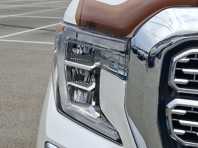 Used 2020 GMC Sierra 1500 Denali w/ Denali Ultimate Package AWD/4WD image 9