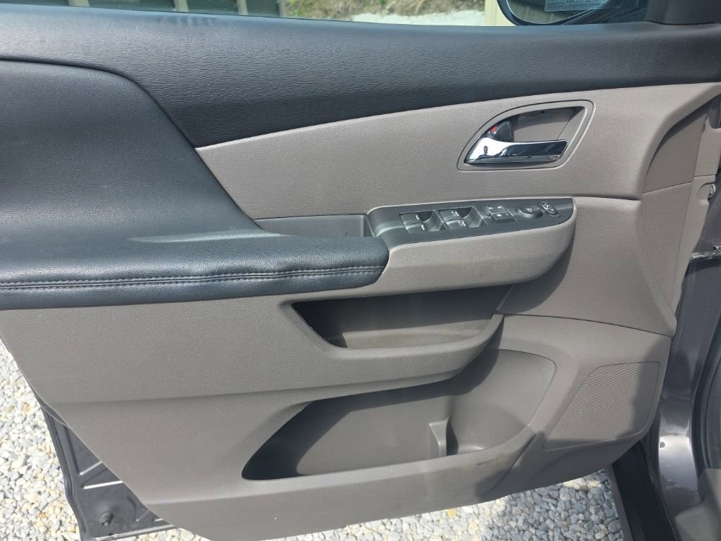 Used 2016 Honda Odyssey SE image 10