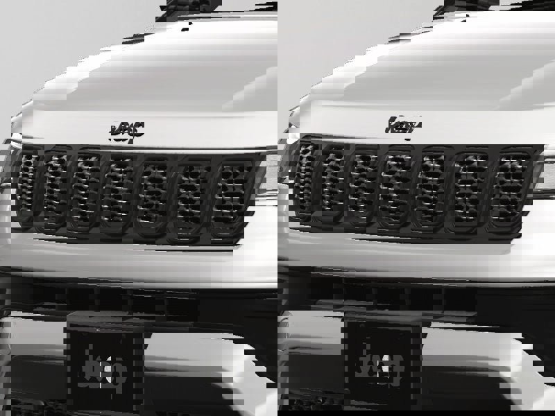 New 2024 Jeep Compass Latitude w/ Sun and Sound Group image 36