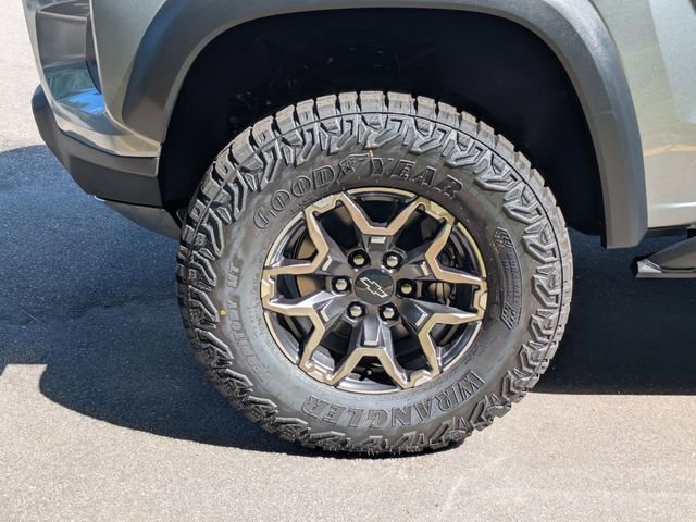 New 2026 Chevrolet Colorado ZR2 w/ Technology Package AWD/4WD image 7