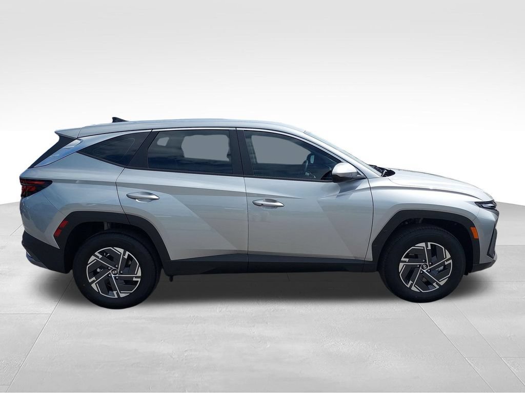 New 2026 Hyundai Tucson Blue SE AWD/4WD image 6
