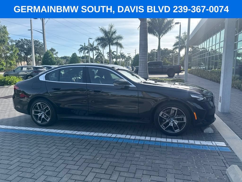 Certified 2024 BMW i5 eDrive40i w/ Premium Package RWD image 4