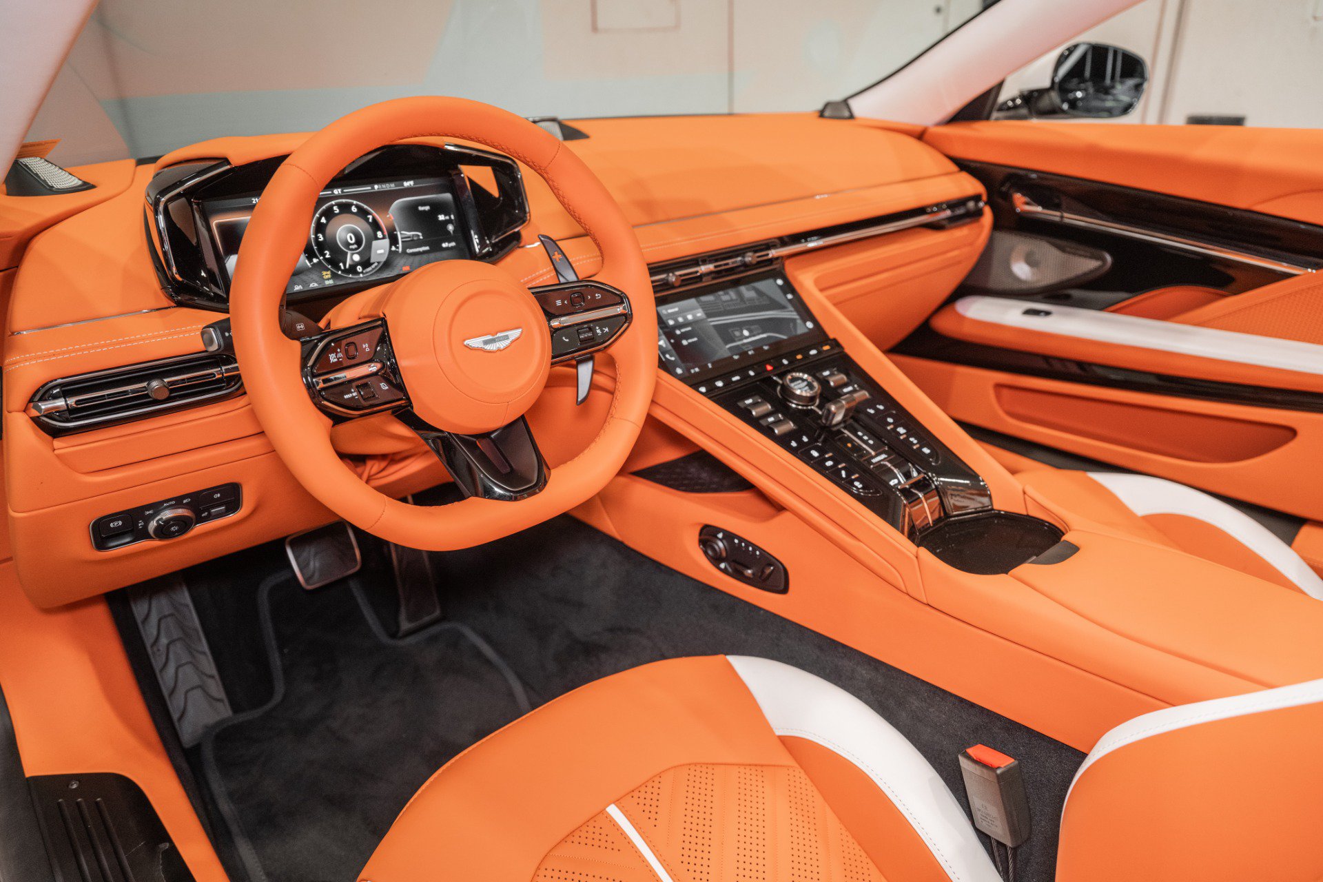 New 2026 Aston Martin DB12 Convertible RWD image 3