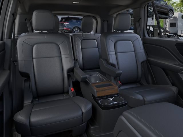 New 2026 Lincoln Aviator Reserve AWD/4WD image 12