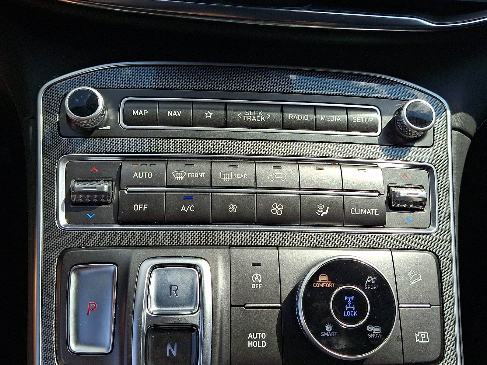 Certified 2023 Hyundai Santa Fe SEL w/ Premium Package AWD/4WD image 15