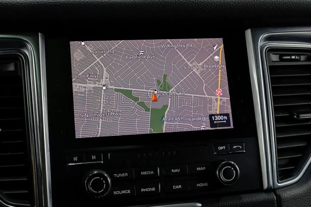 Used 2017 Porsche Macan S AWD/4WD image 27