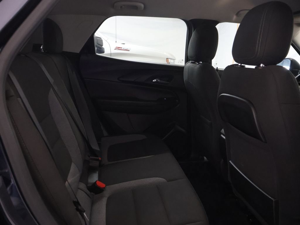 Used 2021 Chevrolet TrailBlazer LS FWD image 13