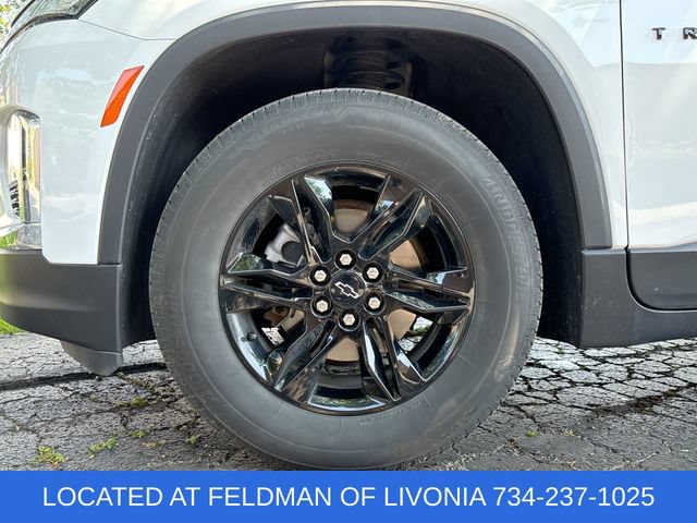 Used 2023 Chevrolet Traverse LT w/ Midnight/Sport Edition AWD/4WD image 31