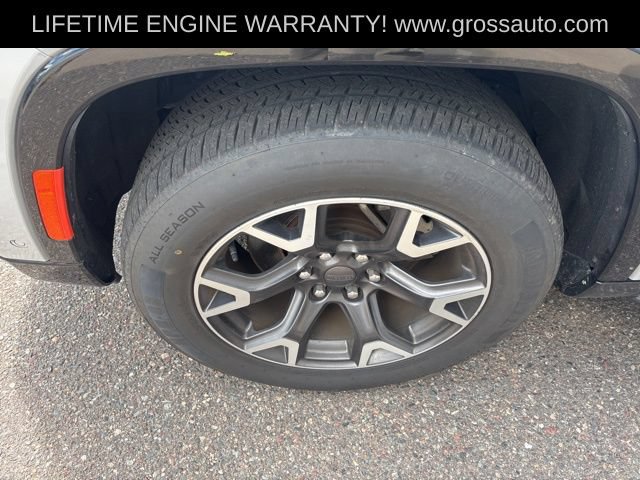 Used 2024 Jeep Wagoneer Series III AWD/4WD image 32