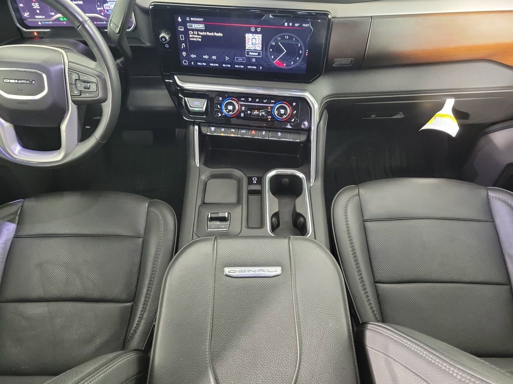 Used 2024 GMC Sierra 2500 Denali w/ Denali Reserve Package image 13