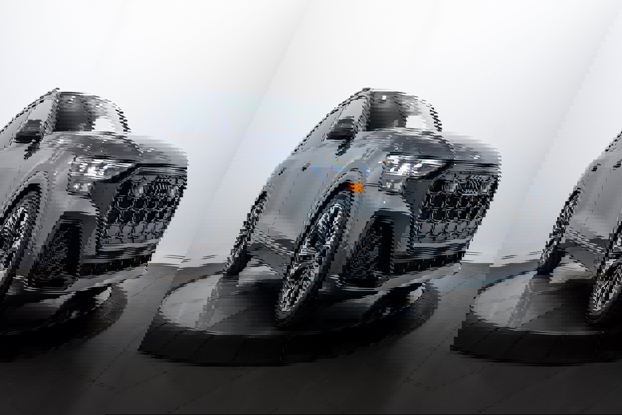 Certified 2025 Audi Q8 Prestige